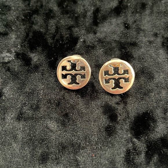 Jewelry - Women’s earrings